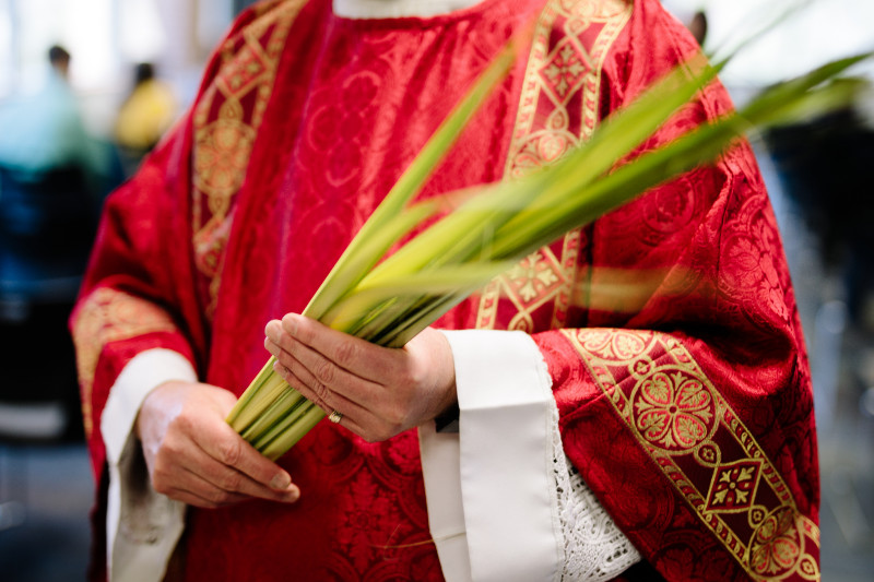 priest Polding palm leaves